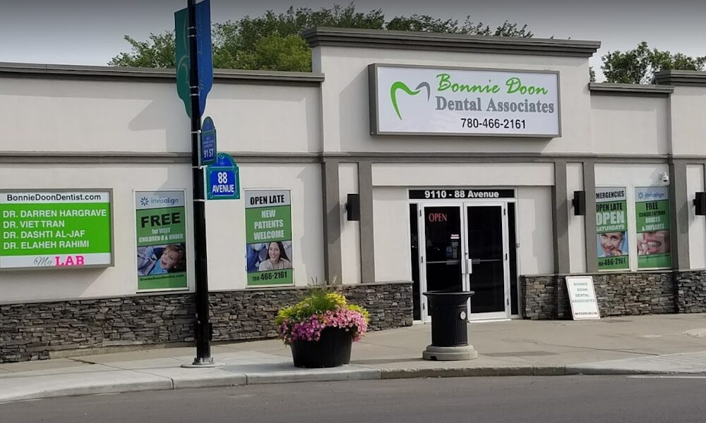 Dr. Viet Tran – Dentist