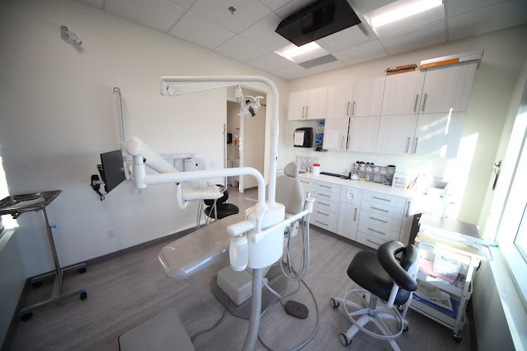 Maple Dental Clinic Silver Berry